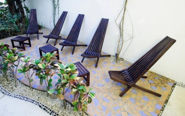 Aqualuna Boutique by Sunrise