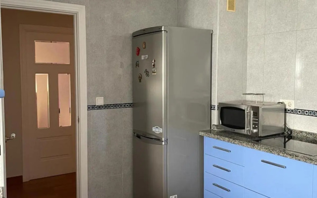 Apartamento en Luis Montoto, Nervión. Céntrico