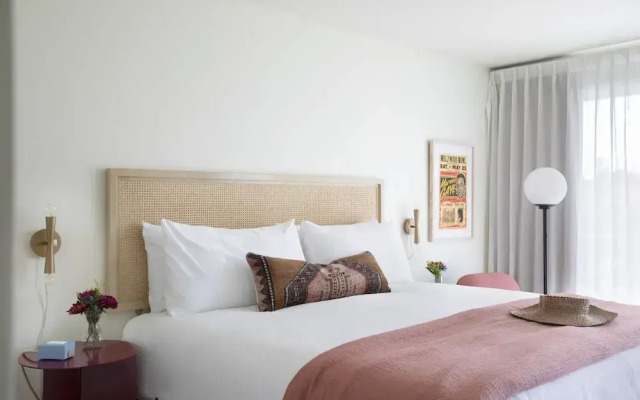 Starlight Motor Inn