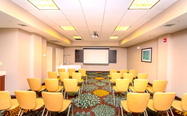 Staybridge Suites Houston IAH - Beltway 8 by IHG