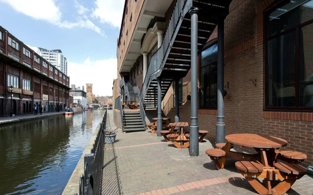 Premier Inn Birmingham Broad Street Canal Side