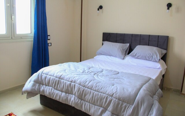 Pyramids Road Guest House