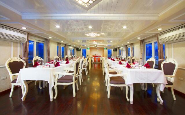 Signature Royal Halong Cruise