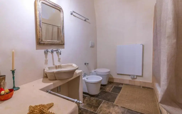 Velasquez Suite House