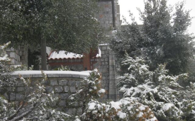 Lefkoritis Resort
