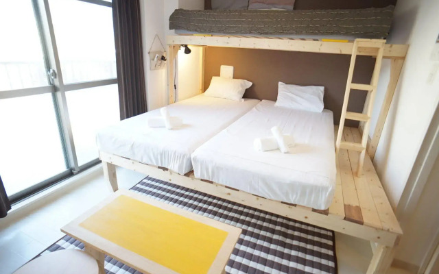 Galaxy Apartment