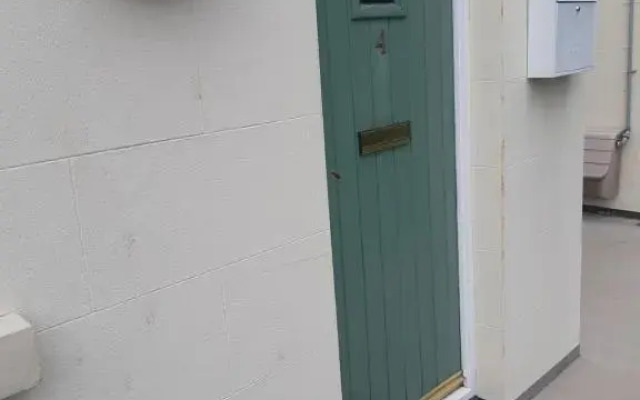 4 Bleach Green Apartments