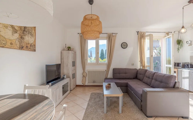 Pianello Charming Lake View