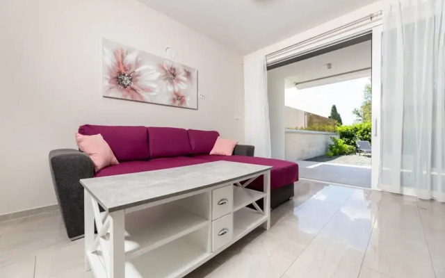 Marina - 60 Meters to the Beach - A1