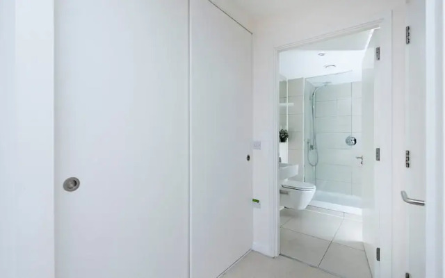 Contemporary 2br Apartment in East Putney