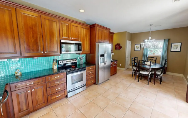 1 Cozy Cove 3 Bedroom Home