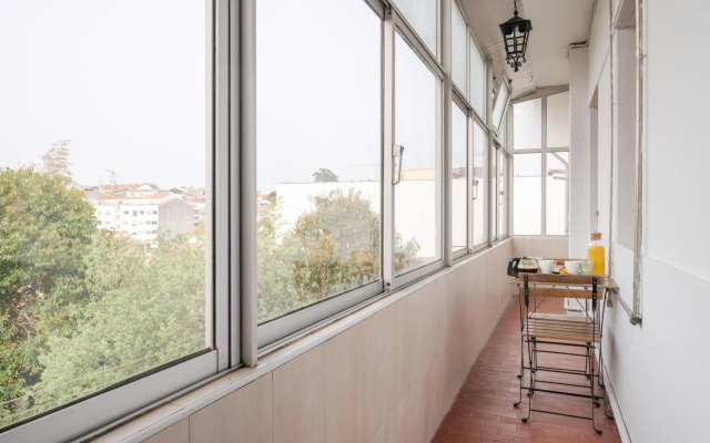 ! Luminous 2BR Top Floor ! Praça da República