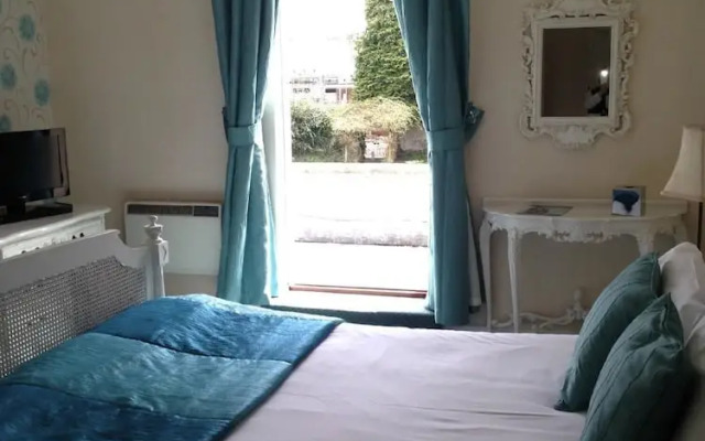 The Antrobus Hotel
