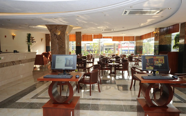 Happy Life Hotel