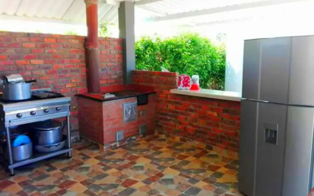 Finca Con Piscina Privada En Melgar
