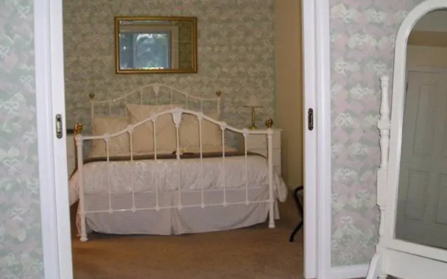 Silver Waters Bed & Breakfast