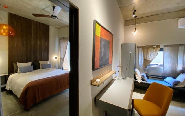 Kaia Gallery Hotel