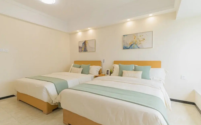 Bainianhui International Apartment