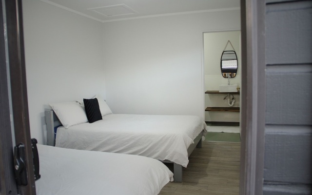 Hugo & Carter's Backpackers & Motel – Guest Rooms – Tauranga