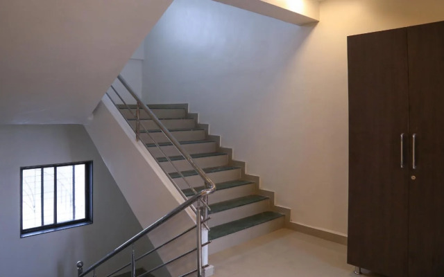 OYO 22066 Hotel Mayur