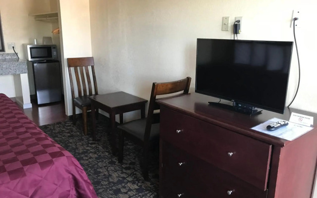 BeachWay Inn
