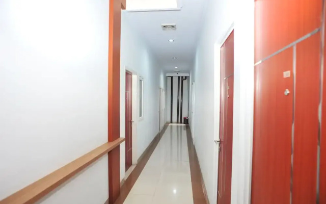 Airy Tebet Utara Jakarta