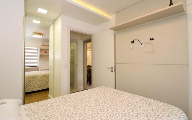 Excelente apto em condomínio frente mar - BX01I