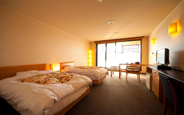 Hinanosato Sanyoukan