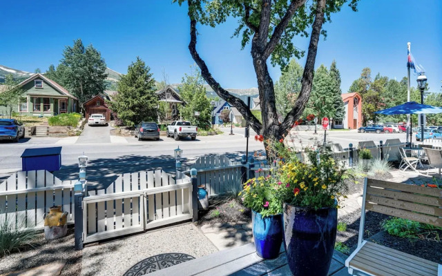 Steps From Central Downtown: Breckenridge Home