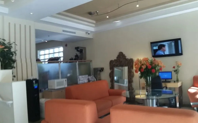 Ocean Spray Hotel By Rabbu