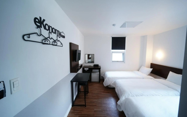 Ekonomy Haeundae Guesthouse