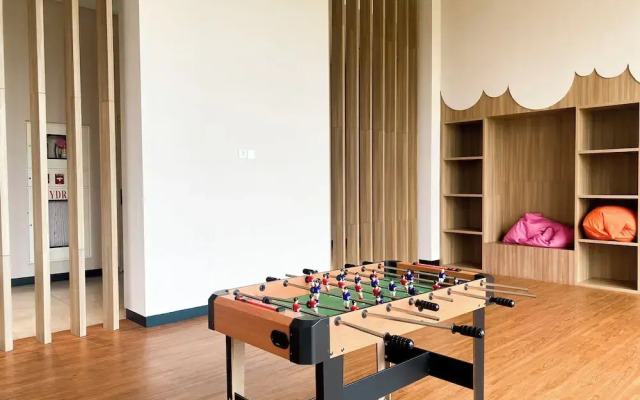 Chic 1BR Apartment at Menara Jakarta Kemayoran