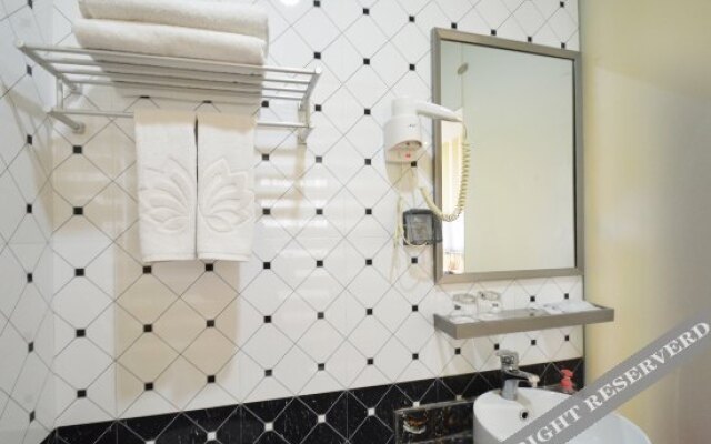 Qingchun Zhu Fashion Hotel