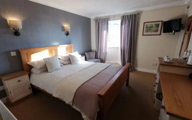River Haven Hotel