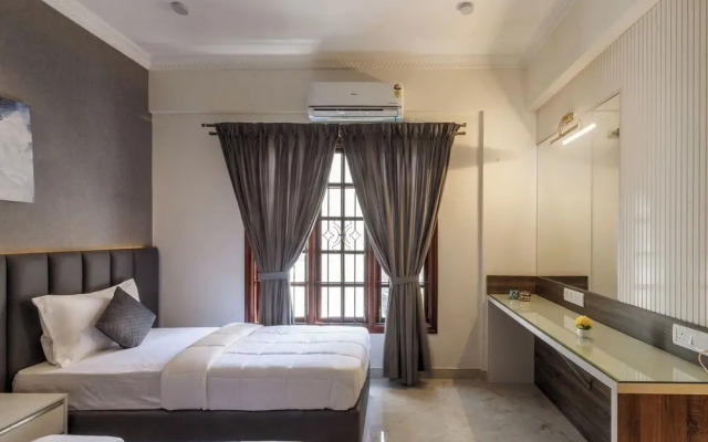 Emerald Apartments by Red Olive