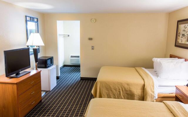 Quality Inn & Suites Big Rapids