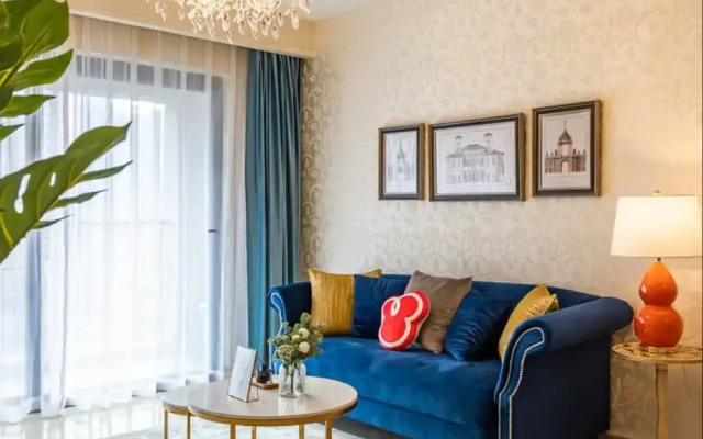 Locals Boutique Apartment Huafa Plaza.1