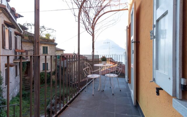 Mamma Ciccia Holiday Home - La Tour Orange Varenna