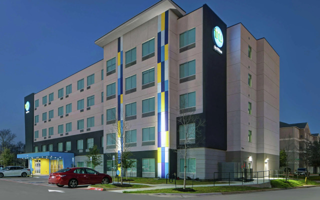 Tru by Hilton Austin Airport, TX