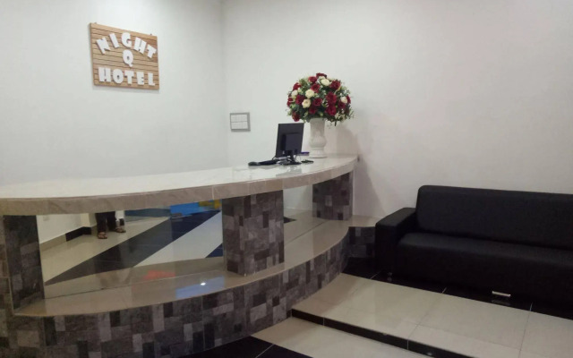 Night Queen Hotel