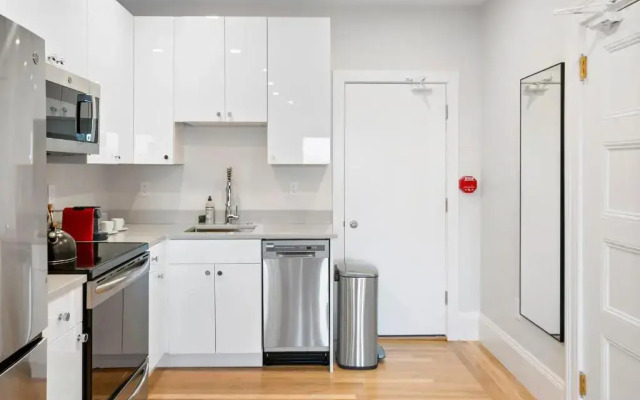 Charlesgate Suites