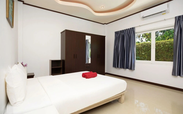 Garden Pool Villa Olivia Near Naiharn