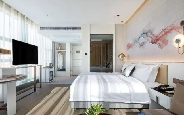 QI JING Hotel, National Exhibition and Convention Center, Hongqiao, Shanghai