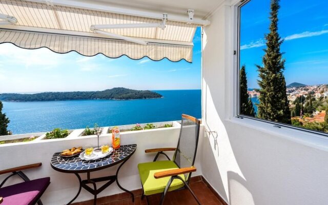 Sea View Apartments - Dimnic