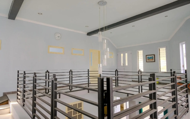 OYO 1509 Candi Panggung Family Guest House Syariah