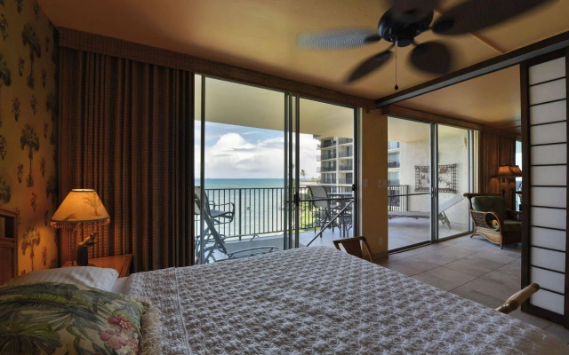 Hololani Resort