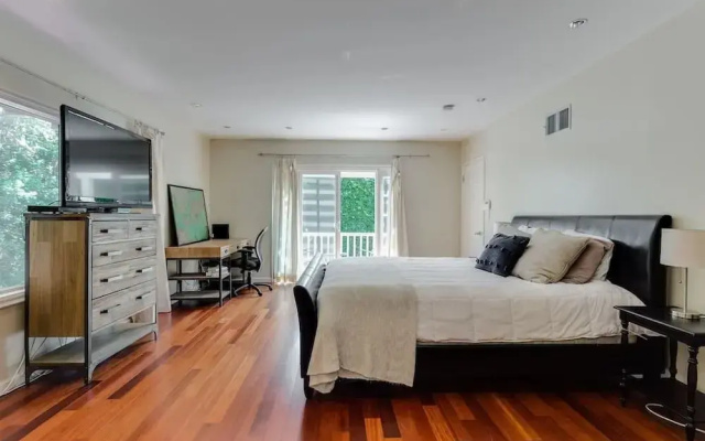 LA142 5 Bedroom Apartment By Senstay