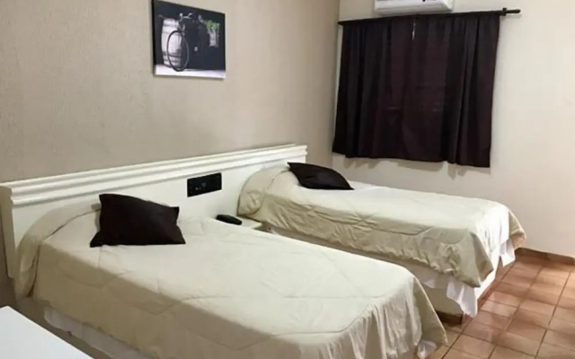 Tis Hotel 153