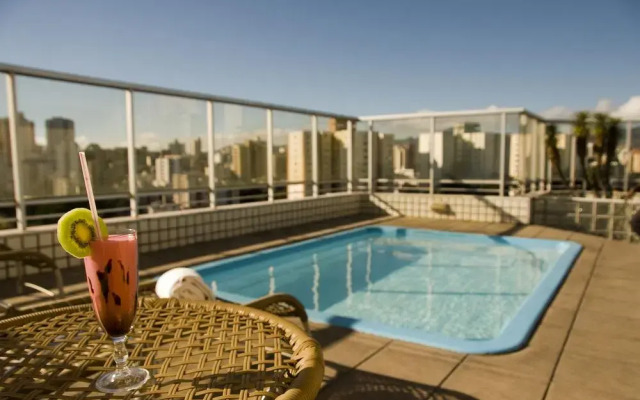 Bristol La Place Hotel