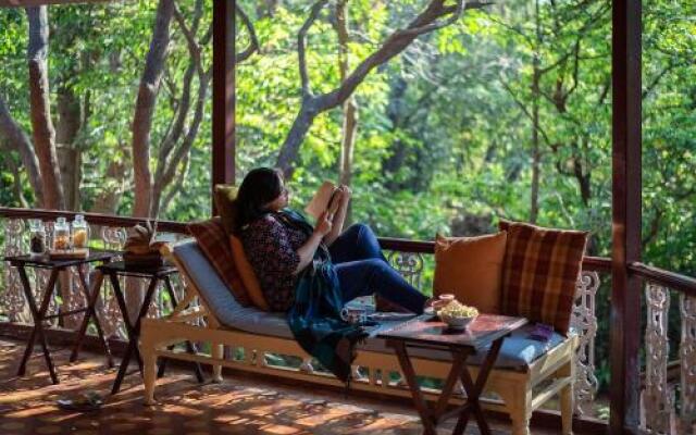 SaffronStays Parsi Manor